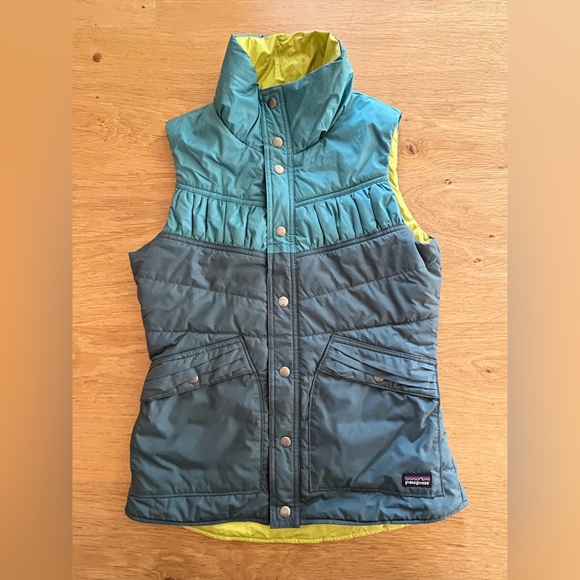 Patagonia Jackets & Blazers - Patagonia Rouched Vest